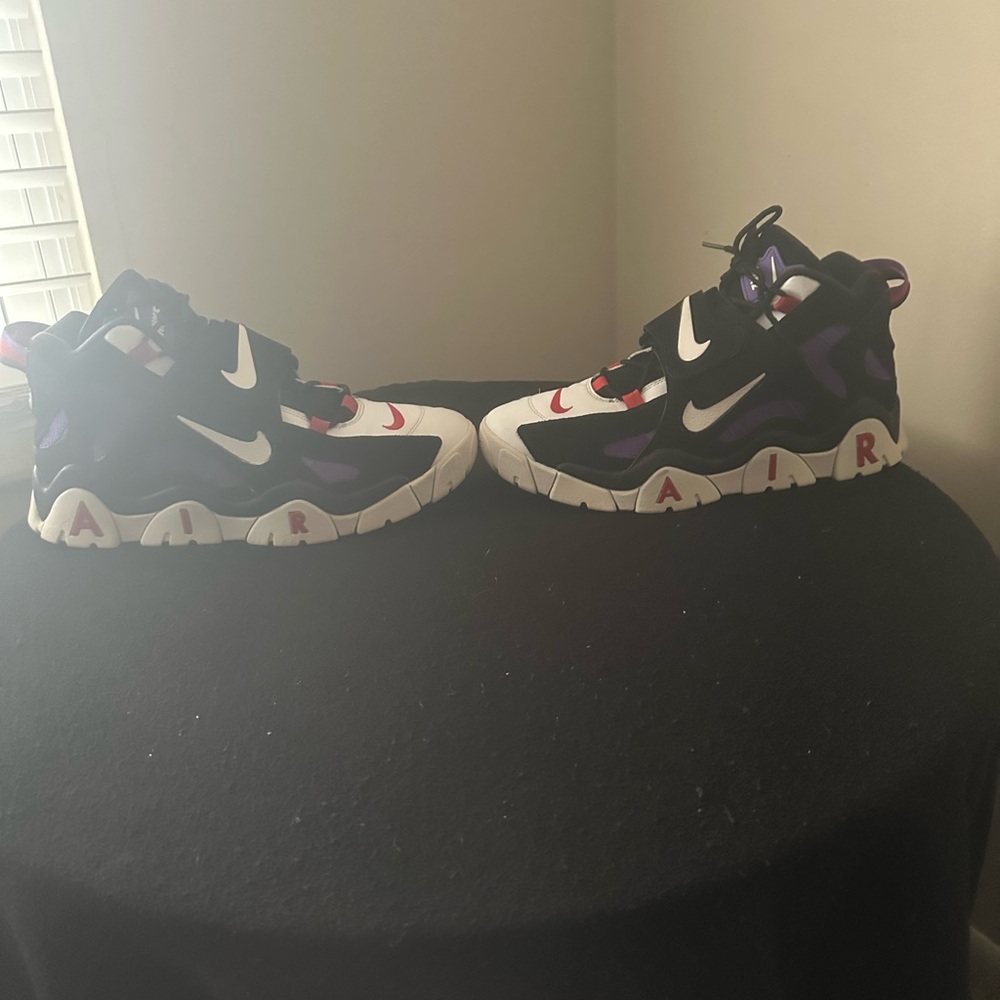 Nike Air Barrage Mid
Raptors Size 13